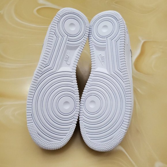 Nike Air Force 1 - Picture 8 of 10